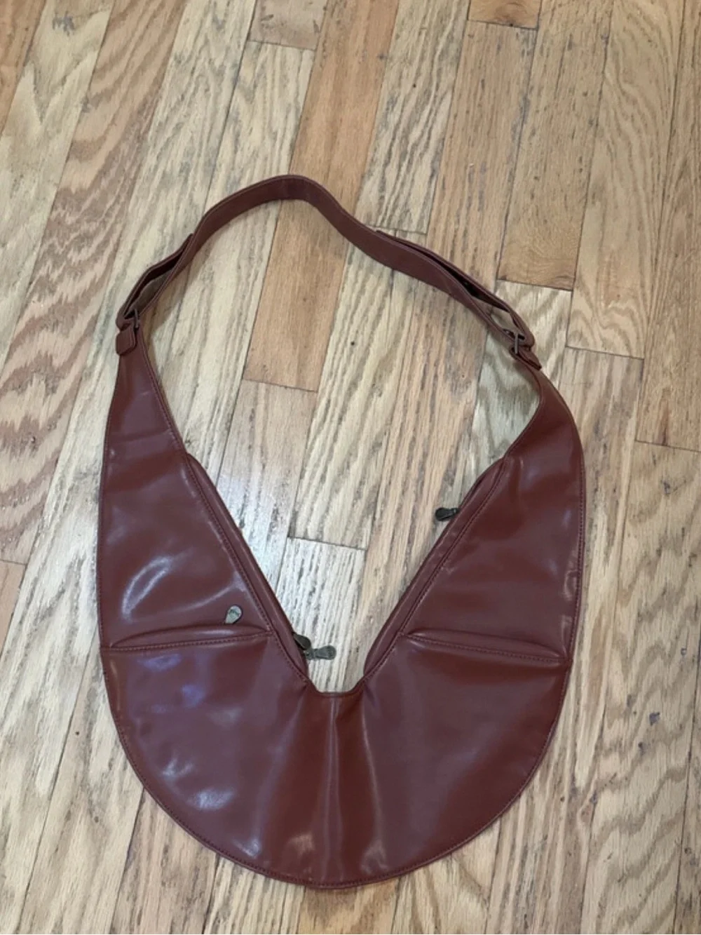 Women’s Sash Crescent Shoulder Bag in Brown